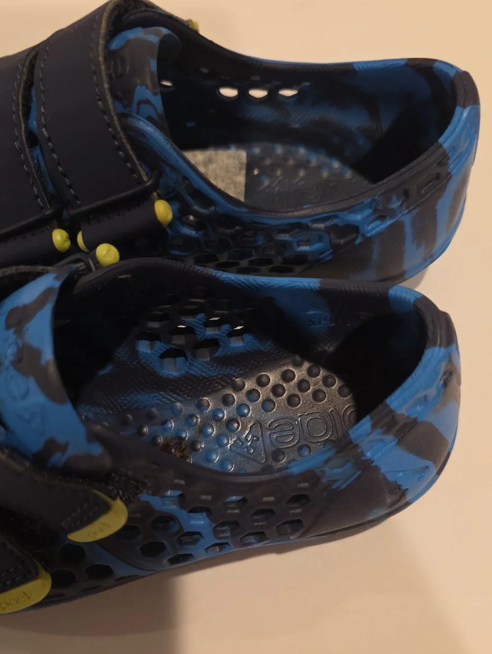 Plae Kids Blue Breathable Water Shoes with Hook & Loop Straps Size 12 Eu 29